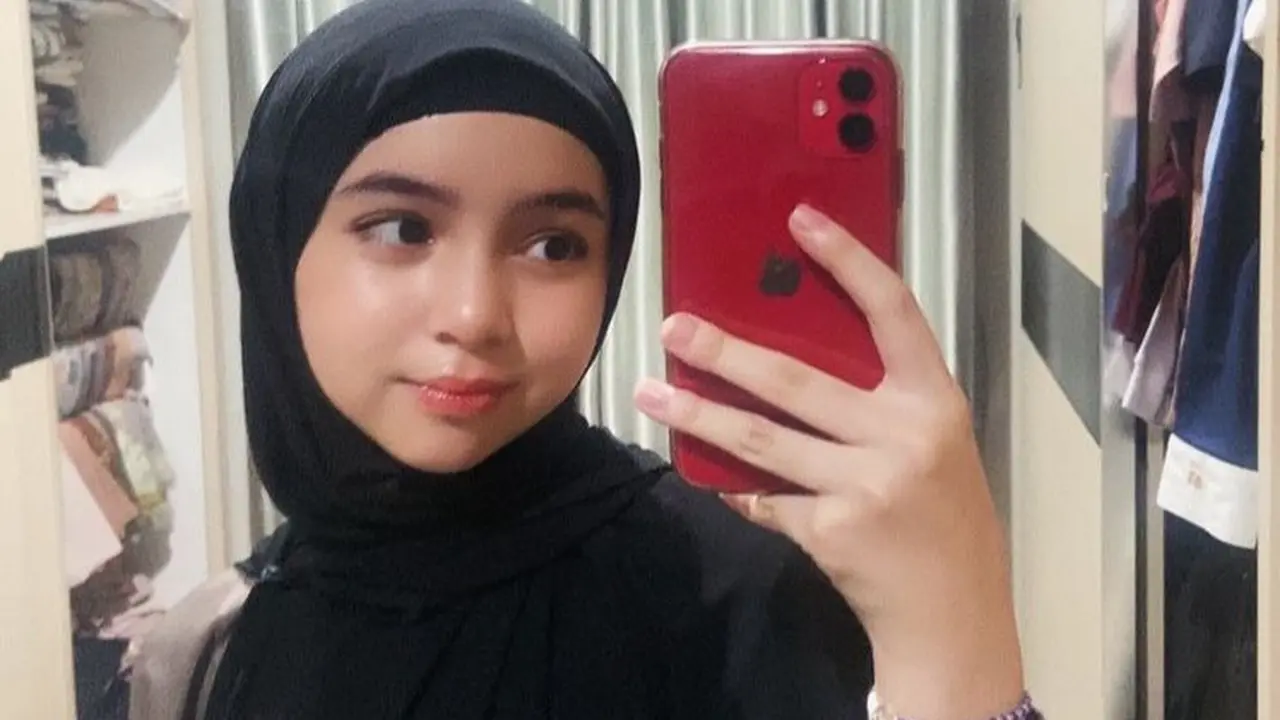 Sienna Kasyafani Saat Lebaran Bersama Ibu Kandung dan Ibu Sambungnya.