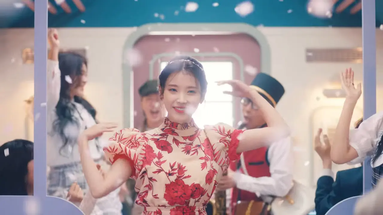 IU