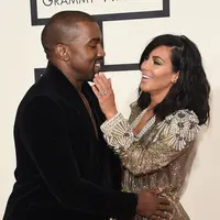 “Kim sedang berada di waktu tersulitnya dan ia juga merasa khawatir dengan kemungkinan yang akan terjadi. Dia seakan tidak bisa mengatasi yang terjadi di depan umum. Selain itu, Kanye oun tengah  sibuk,” tutur sumber. (AFP/Bintang.com)