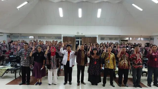 Para narasumber dan calon Paskibraka yang menerima arahan dari Kepala BPIP