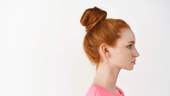 Messy bun style rambut yang anti gerah