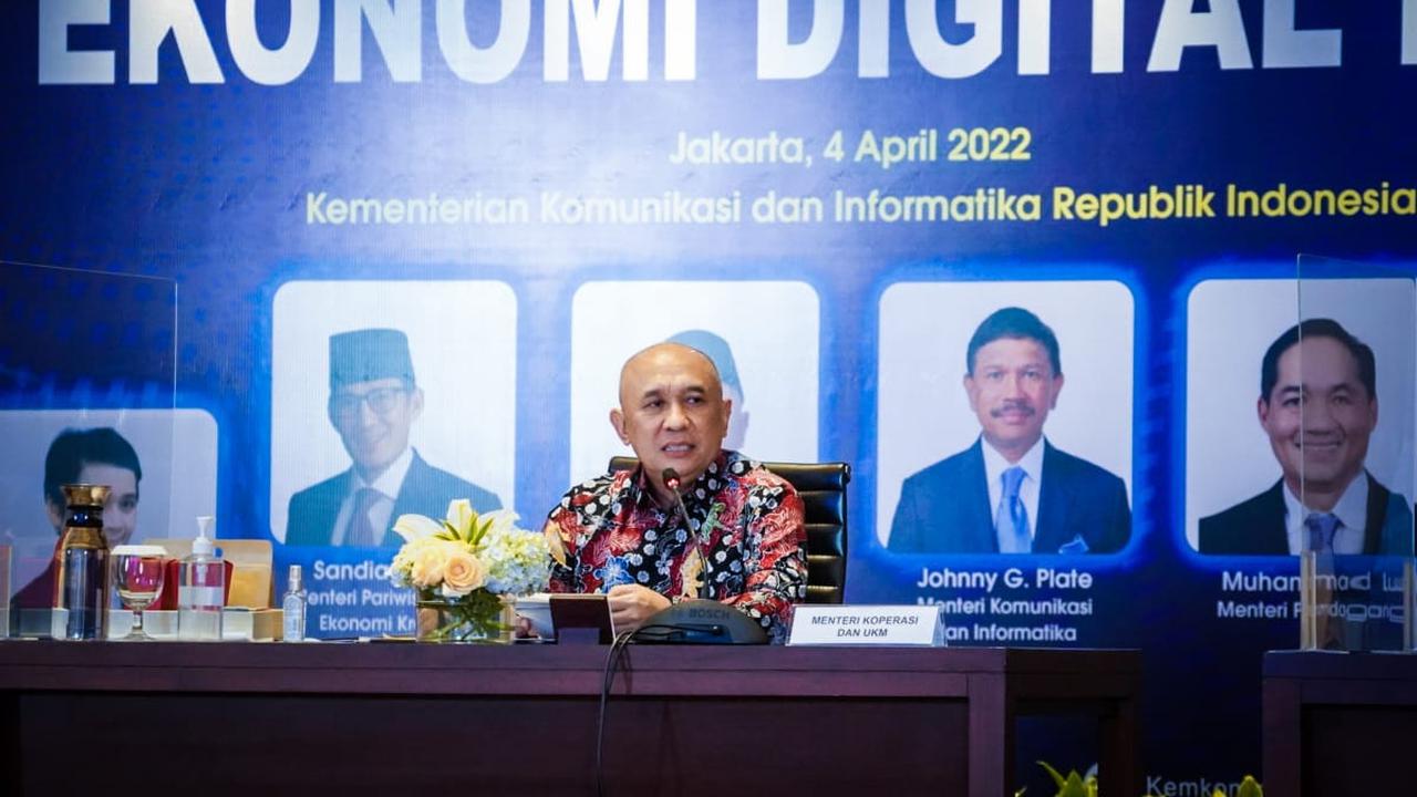 Menteri Koperasi dan UKM Teten Masduki menghadiri Rapat Forum Ekonomi Digital Kominfo IV dengan tema ‘e-Commerce’ yang diselenggarakan Kominfo