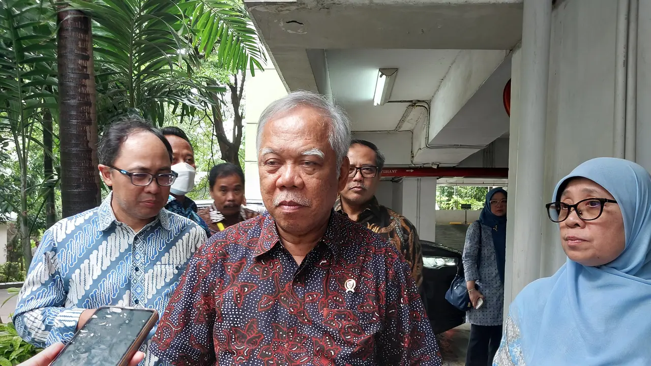Menteri Pekerjaan Umum dan Perumahan Rakyat (PUPR) Basuki Hadimuljono di Kantor Kementerian PUPR, Sabtu (9/3/2024).