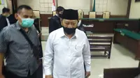Bupati Sidoarjo nonaktif Saiful Ilah (Abah Ipul), terdakwa kasus korupsi ini divonis hukuman tiga tahun penjara. (Foto: Liputan6.com/Dian Kurniawan)