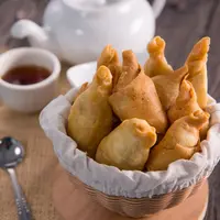 Resep pisang molen renyah dan empuk./Copyright shutterstock.com/id/g/oduaimages