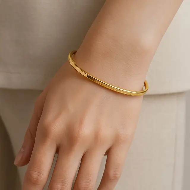 Gelang Oval Emas Kecil