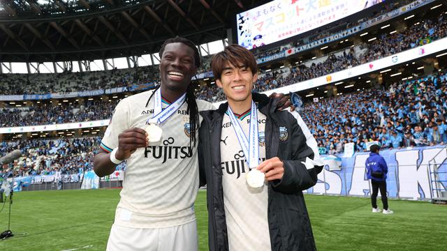 Pemain Kawasaki Frontale asal Prancis, Bafétimbi Gomis