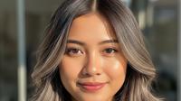 Rambut Pirang Ash Brown (AI)