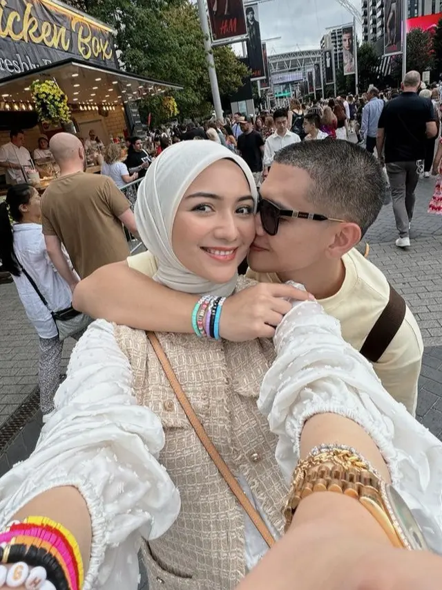 Citra Kirana Liburan ke Inggris. [@citraciki]