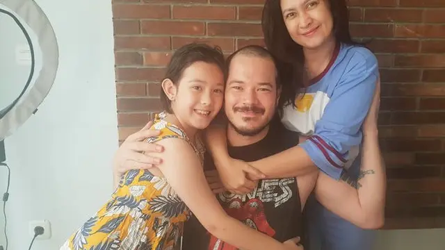 Nafa Urbach dengan Zack Lee