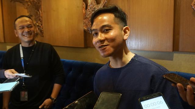 Gibran Saat Menjadi Pembicara