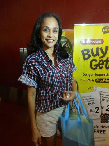 Melly Manuhutu | copyright vemale.com