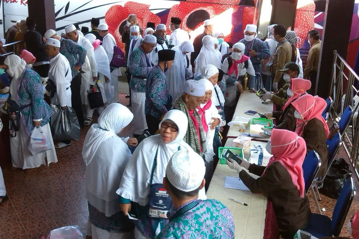 Jemaah Haji Asal Bengkulu Meninggal Saat Duduk di Dalam Pesawat
