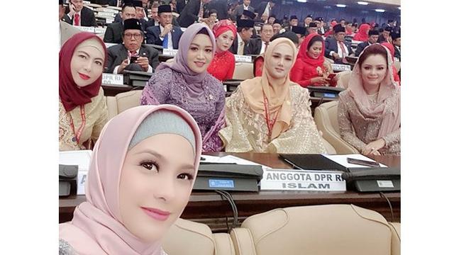 Kena Tegur KPK, Ini 6 Gaya Mulan Jameela Jadi Anggota DPR