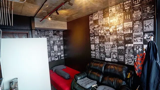 7 Potret Apartemen Kemal Palevi, Minimalis dan Penuh Graffiti