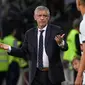 Fernando Santos. Pelatih Timnas Portugal asal Uruguay ini menjadi pelatih tertua ketiga yang akan berlaga di Piala Dunia 2022 Qatar. Saat ini ia telah menginjak usia 68 tahun dan telah membesut Timnas Portugal sejak 23 September 2014 menggantikan posisi Paulo Bento. Dari total 103 laga, ia berhasil membawa Timnas Portugal 63 kali menang, 23 kali imbang dan 17 kali kalah. (AFP/Fabrice Coffrini)