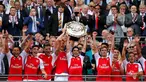 Arsenal berhasil meraih gelar juara Community Shield 2015 usai menaklukkan Chelsea dengan skor 1-0 di Stadion Wembley, Inggris. Minggu (2/8/2015) malam WIB. (Action Images via Reuters/Andrew Couldridge)