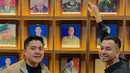 Dalam salah satu unggahan, Raffi Ahmad pernah mengatakan jika ia selalu mendapatkan hal positif dan inspiratif dari sosok Mayor Teddy. Jika sedang tidak dinas, Mayor Teddy juga sempat berkunjung ke rumah Raffi di Andara. Atau saat mengisi sebuah acara bersama, keduanya pun tak lupa unjuk kedekatan. (Liputan6.com/IG/@raffinagita1717)