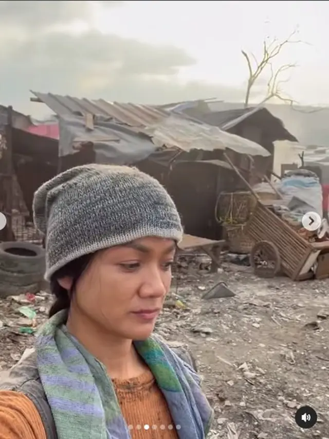 6 Potret Nirina Zubir di TPA Bantar Gebang, Totalitas saat Syuting