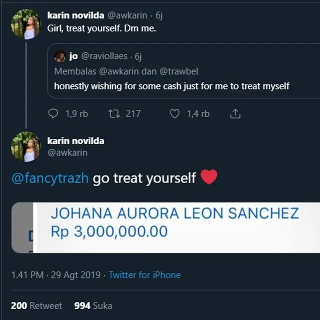 Awkarin Bagi-Bagi Duit di Twitter Ini 7 Pemberiannya Kepada Netizen