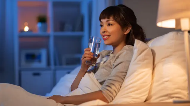 Tips Mengatasi Bibir yang Kering dan Pecah biar Tetap Segar dan Cantik Selama Puasa