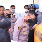 Kapolres Situbondo AKBP Andi Sinjaya mengintrograsi tersangka peredaran narkoba di daerahnya .(Istimewa)