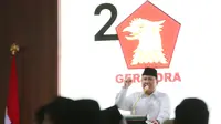 Ketua Umum Partai Gerindra, Prabowo Subianto memberikan arahan saat perayaan HUT ke-15 Partai Gerindra, di Kantor DPP Partai Gerindra, Jakarta, Senin (6/2/2023). HUT ke-15 Partai Gerindra merupakan momen berharga karena dilaksanakan sebelum Pemilu 2024 dan juga untuk melakukan konsolidasi internal untuk semakin memperkuat kekuatan partai. (Liputan6.com/Faizal Fanani)