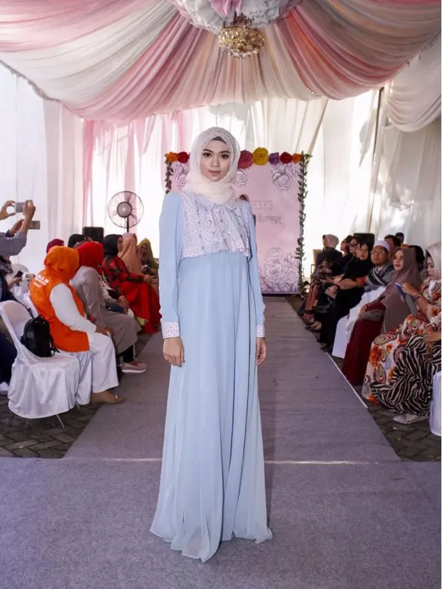 [Bintang] Sambut Ramadan, Intip Koleksi Hijab Ready to Wear dari Anggiasari Mawardi