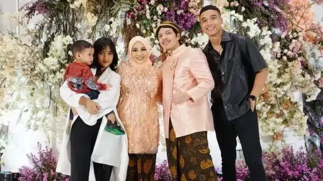 Aurel Hermansyah dan Fuji