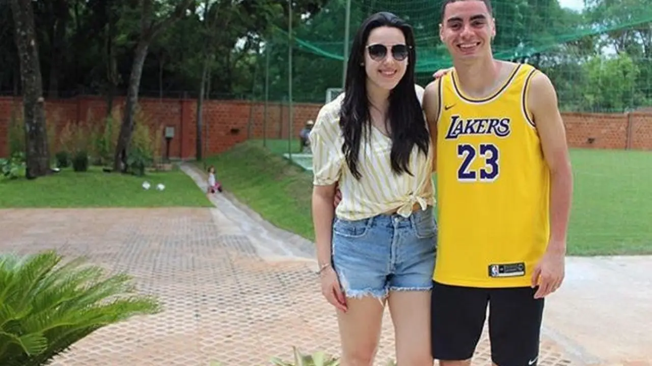 Alexia Notto bersama Miguel Almiron