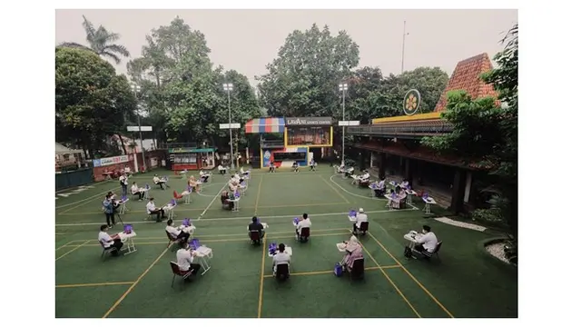 8 Momen Pengajian 4 Bulanan Kehamilan Aliya Rajasa, Berkonsep Ungu