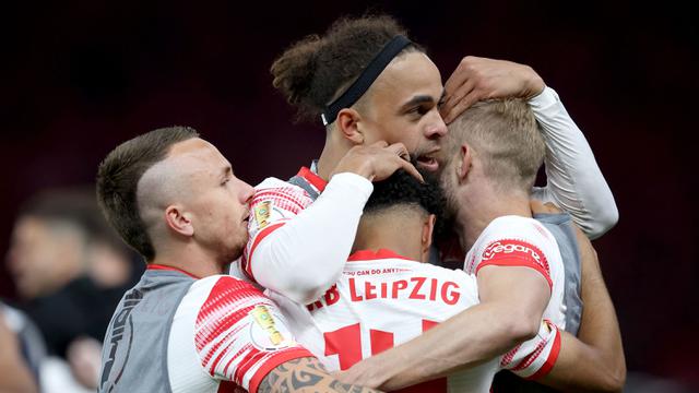 Foto: Lalui Laga Dramatis, Berikut Momen Suka Cita RB Leipzig Saat Juarai Piala Liga Jerman