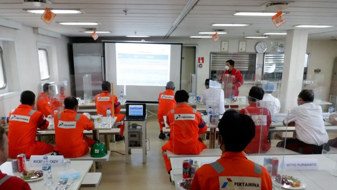 Tinjau Kinerja Hulu, Dewan Komisaris Pertamina Kunjungi Fasilitas Offshore Blok Mahakam