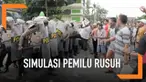 Polres Tegal Jawa Tengah gelar simulasi penanganan jika pelaksanaan pemilu berakhir rusuh. Simulasi melibatkan water cannon dan anjing pelacak.