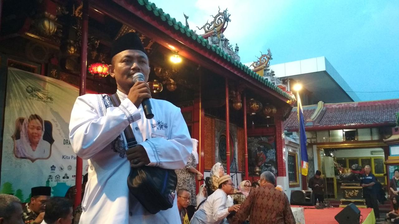 Momen Haru Buka Puasa Bersama Shinta Wahid di Vihara Welas Asih Cirebon