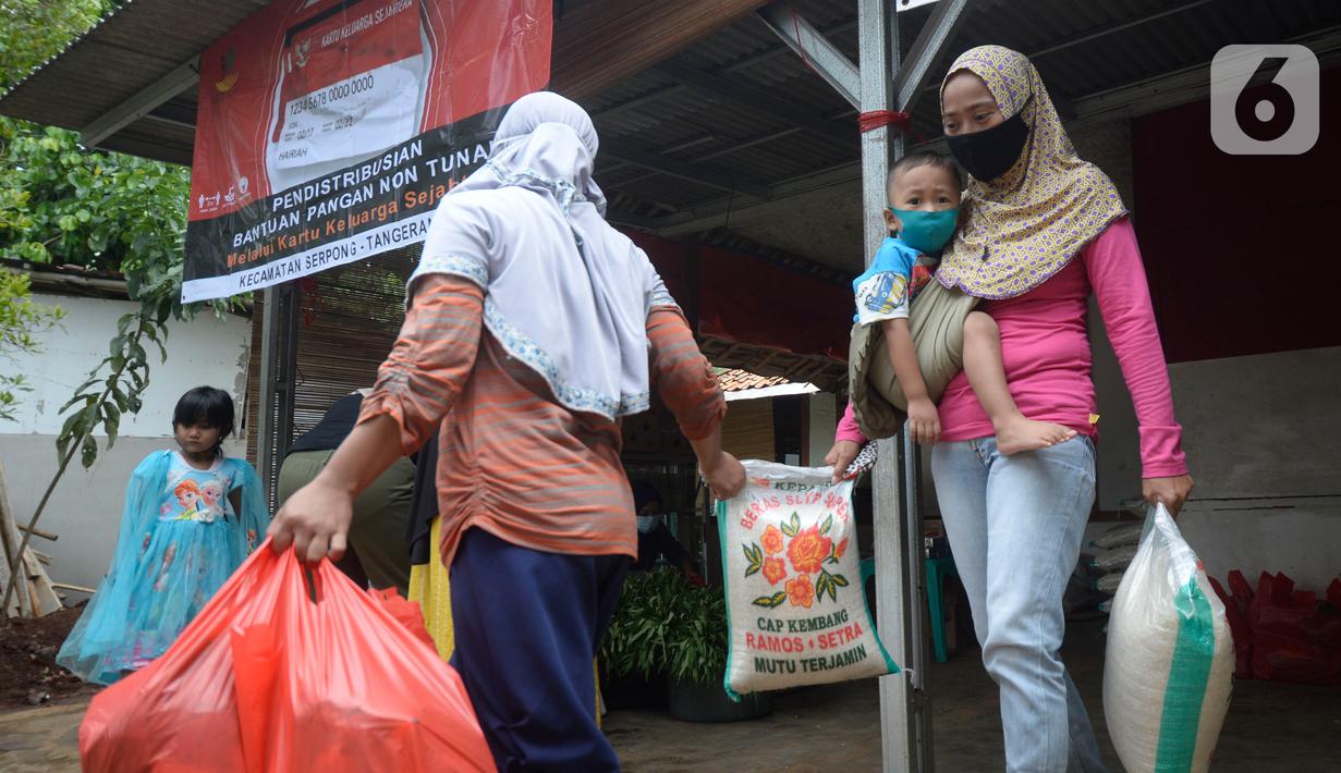 FOTO: 95 Orang Dapat Bantuan Non Tunai Kemensos di Tangsel ...