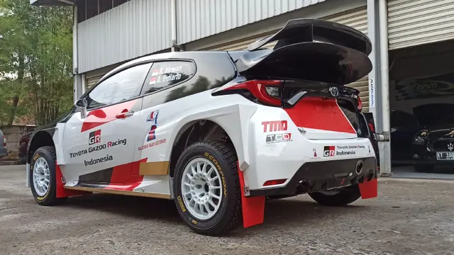 Toyota GR yaris AP4, amunisi baru Tim Toyota Gazoo Racing Indonesia di kompetisi rally Tanah Air (Fahmi/Liputan6)