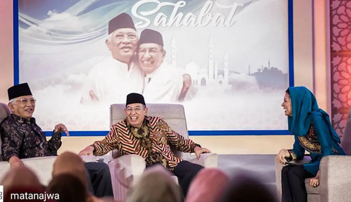 Uniknya, selama membawakan program Mata Najwa, Nana mendapat kesempatan beberapa kali untuk mewawancarai dan berdiskusi dengan sang ayah sendiri. Ini pun menjadi pemandangan menakjubkan bagi publik. (Instagram/najwashihab)