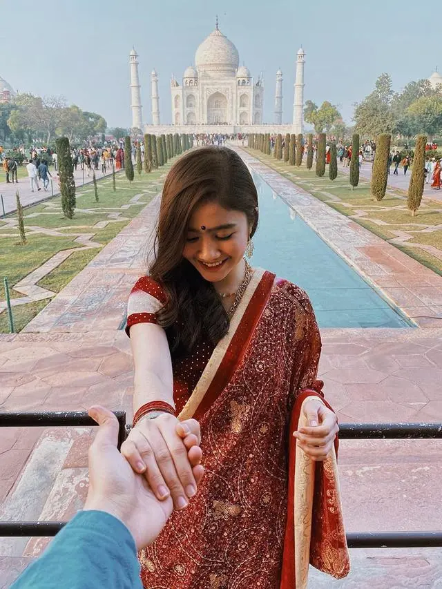 Pesona 10 Artis saat Pakai Lehenga, Banjir Pujian