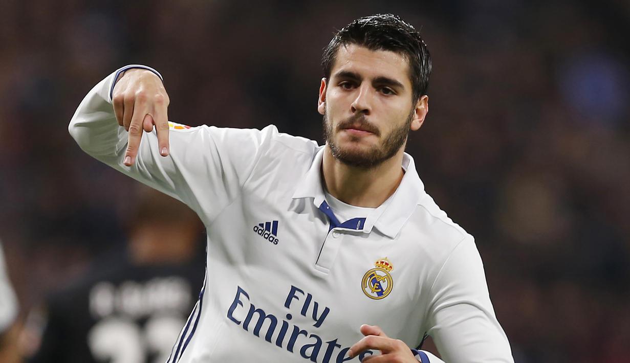 1. Alvaro Morata (Chelsea) – Striker berusia 24 tahun ini ditebus Chelsea dari Real Madrid dengan mahar 80 juta euro (1,22 triliun). Banderol tersebut menjadikannya sebagai pemain termahal sepanjang sejarah tim Matador. (AP /Francisco Seco)