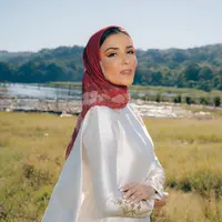 Melihat koleksi busana modest wear yang punya sentuhan Batik (La Sabelle)