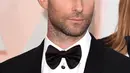 Vokalis grup band Maroon 5 ini rupanya memiliki perilaku romantis terhadap istri tercintanya. Hal tersebut tentunya membuat banyak wanita iri. (AFP/Bintang.com)