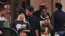 Sementara itu Kylie Jenner pun saat ini merasa berbunga-bunga menjalani hubungan bersama dengan Trais Scott. (INSTARimages - Daily Mail)