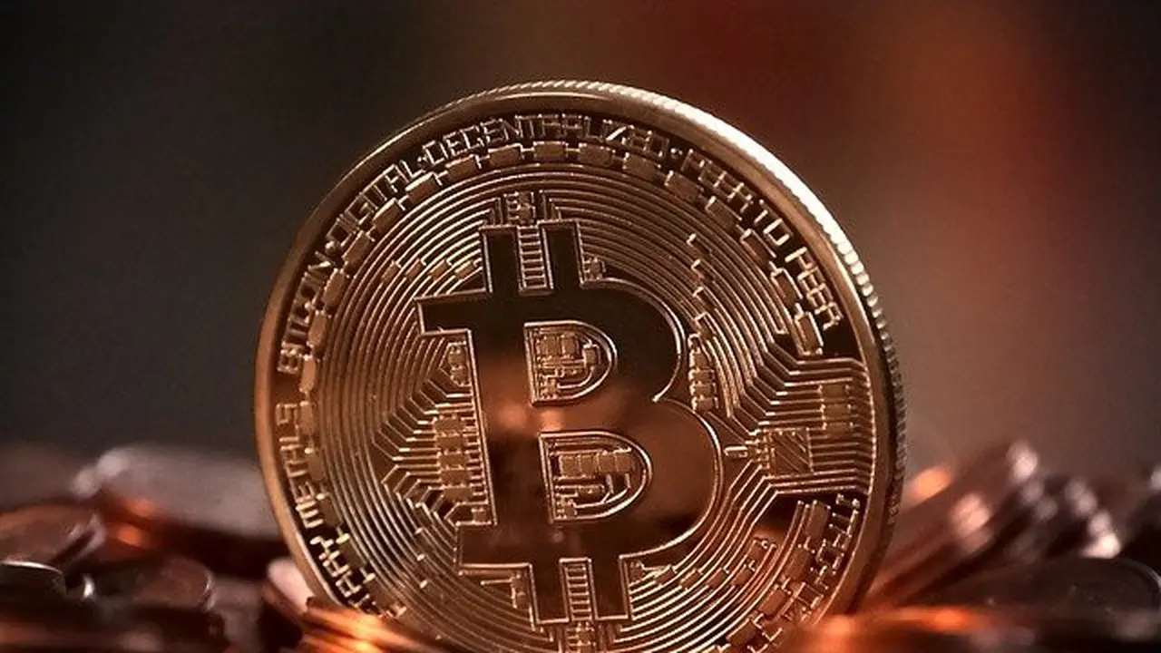 Bitcoin - Image by MichaelWuensch from Pixabay