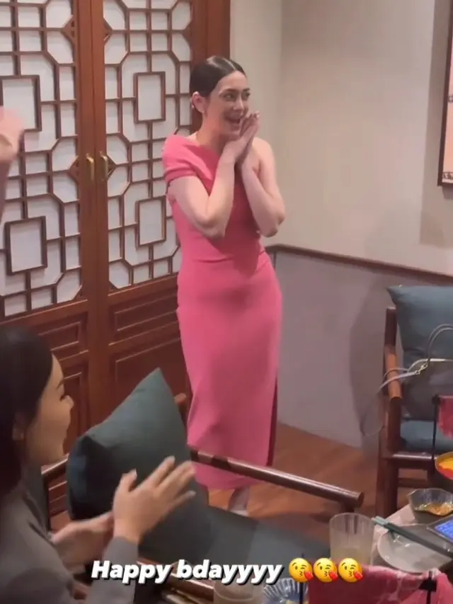 Potret Celine Evangelista Dapat Kejutan Ulang Tahun dari Para Sahabat, Genap Berusia 32 Tahun