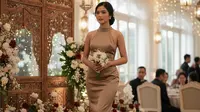 7 Model Baju Bridesmaid Satin Polos yang Elegan dan Timeless