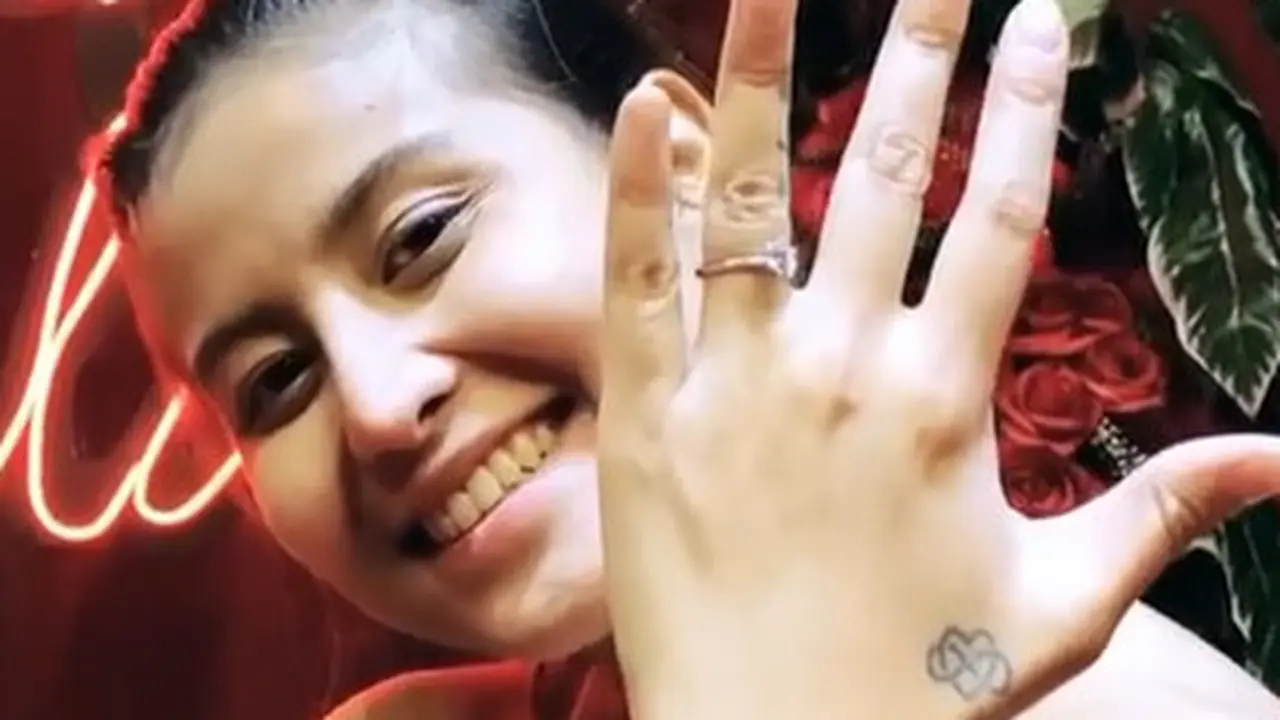 6 Momen Awakrin Dilamar Gangga Kusuma di Hari Ulang Tahunnya, Romantis