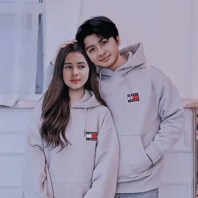 6 Foto Editan Sandrinna Michelle dan Rassya Hidayah Ini Bak Pasangan Drakor