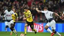 Aksi Christian Pulisic pada leg 1, 16 besar Liga Champions yang berlangsung di stadion, Wembley, London, Kamis (14/2). Tottenham Hotspur menang 3-0 atas Borussia Dortmund (AFP/Glyn Kirk)