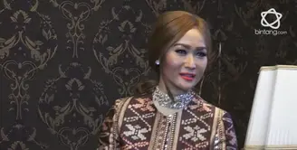 Begini jawaban Inul Daratista saat diwawancara oleh majalah TIME soal musik dangdut.
